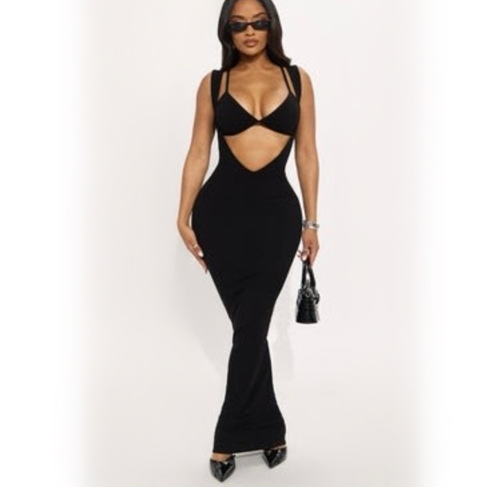 Fashion Nova NWOT 2-Pc Elegant Black Cut-Out Maxi Dress W/ Bralet